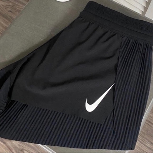 Nike AeroSwift Running racing Womens Shorts - Picture 4 of 7